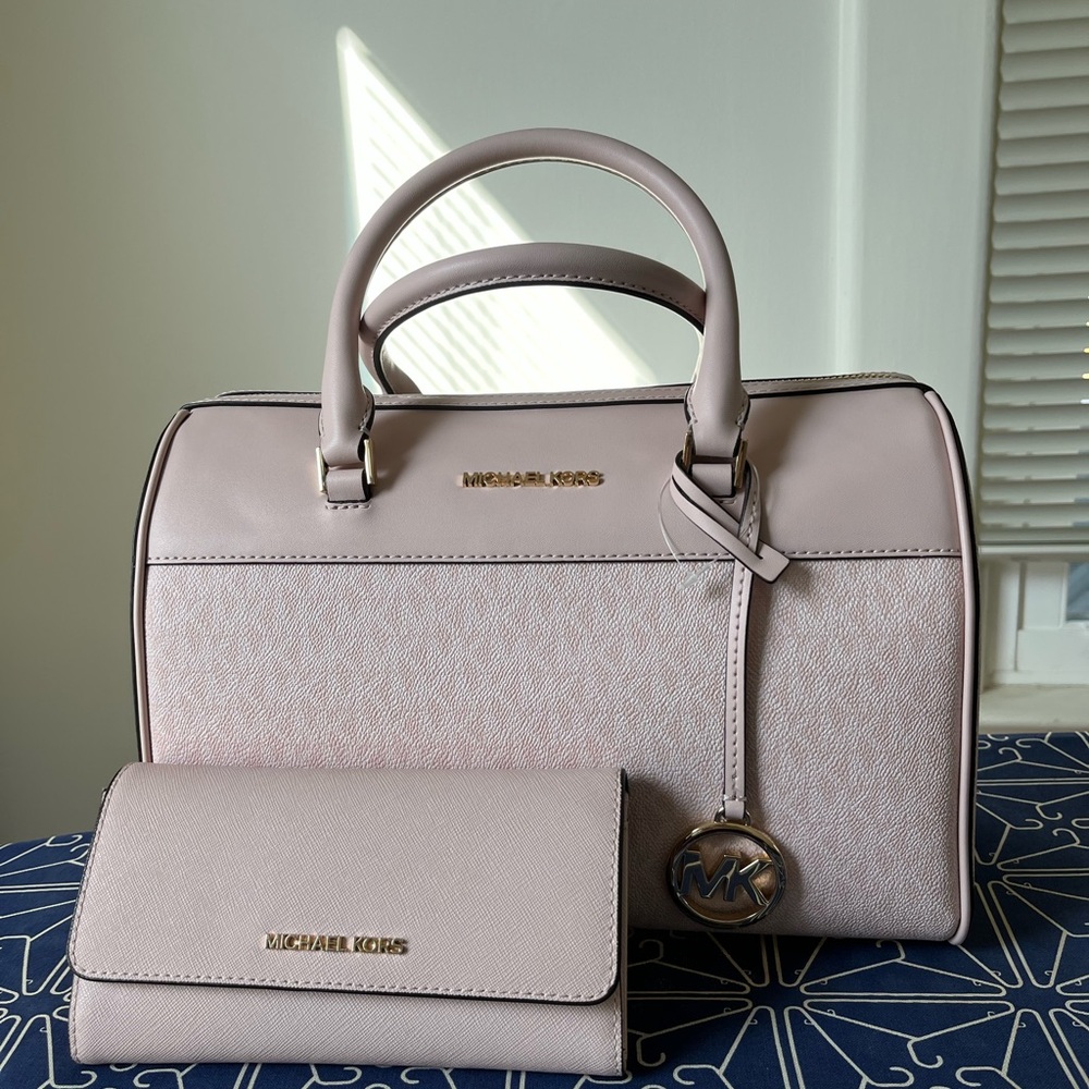 **sold elsewhere** NWT Michael Kors Travel Medium Duffle in Light Powder Blush